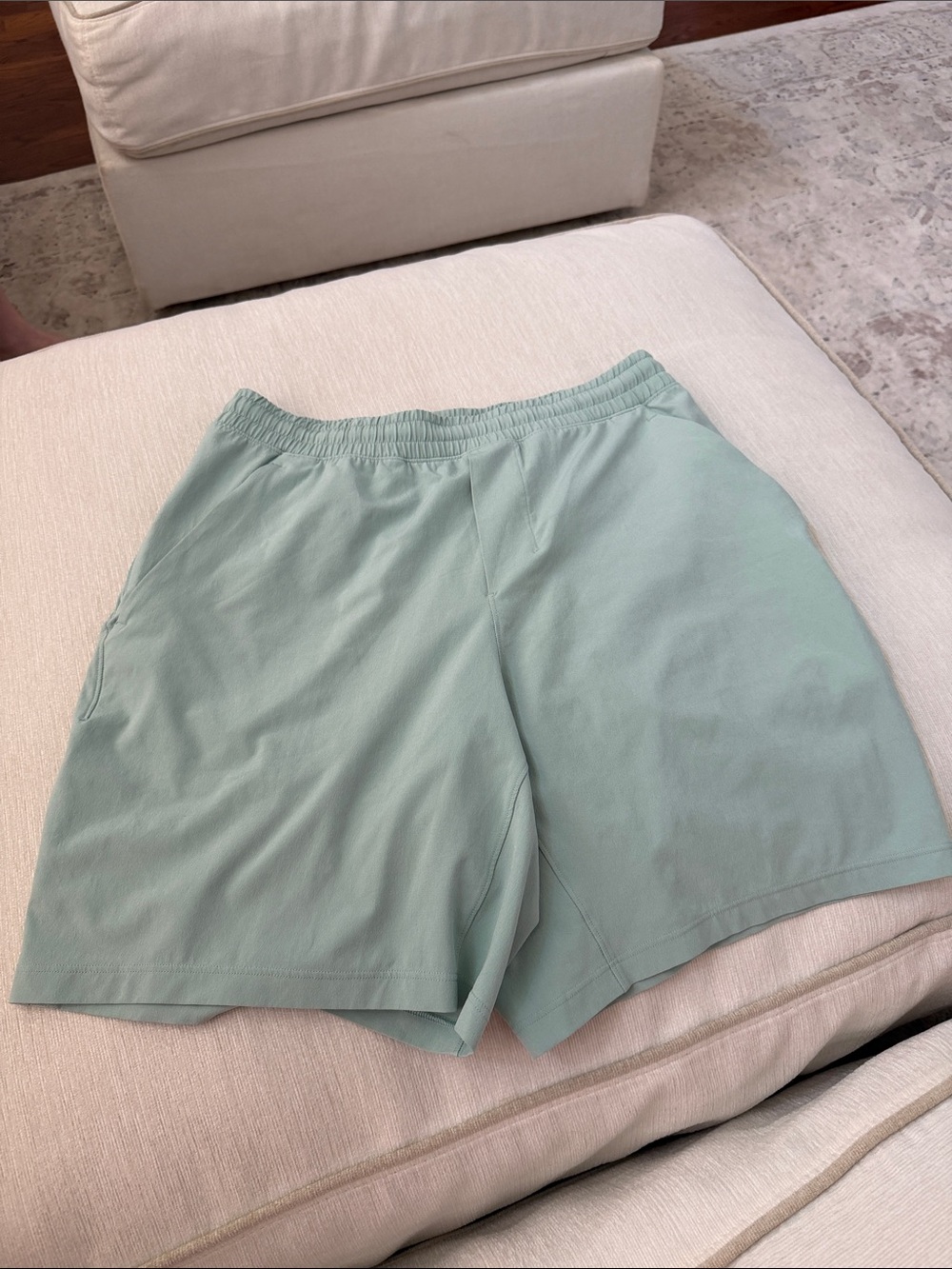 Men's Lululemon Active Shorts 28” waist 7”inseam